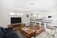 Book Mollymook Accommodation Vacations Accommodation Gladstone Accommodation Gladstone