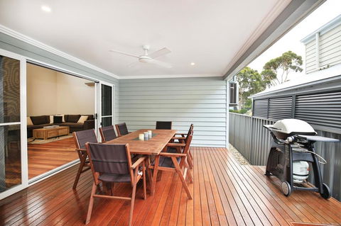 The Sands - Pet Friendly - 3 Min Walk To Beach - Accommodation Gladstone 1