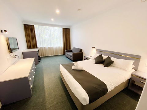 The Select Inn Penrith - Accommodation Gladstone 2