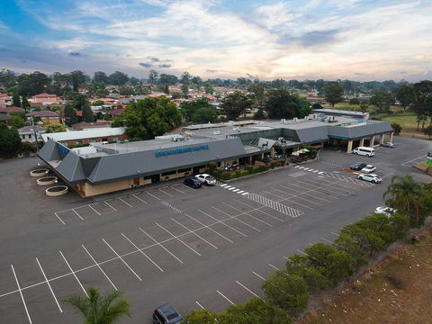 The Sportsman's Hotel - Accommodation Gladstone 1