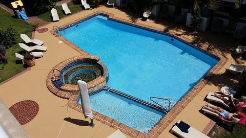 The Tahitian Holiday Apartments - Accommodation Gladstone 3