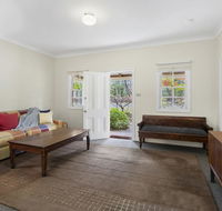 THE TEACHERS COTTAGE - Accommodation Gladstone