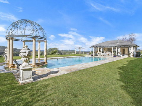 The Villa @ Linden Hall Highlands Luxury - Accommodation Gladstone 3