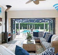 The Villa  Linden Hall Highlands Luxury - Accommodation Gladstone