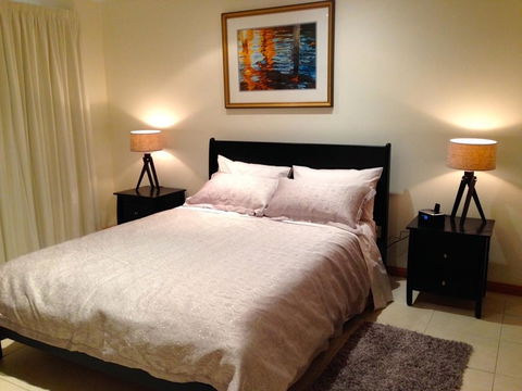 The Villa On Pine Tree - Accommodation Gladstone 3