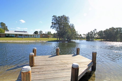The Waterfront On Teal - Accommodation Gladstone 0