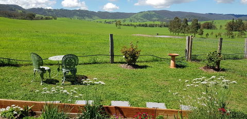 The Wattle Lodge - Accommodation Gladstone 2