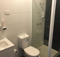 The Wharf Hotel - Accommodation Gladstone