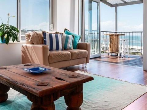 Three Bays Coolum - Accommodation Gladstone 0