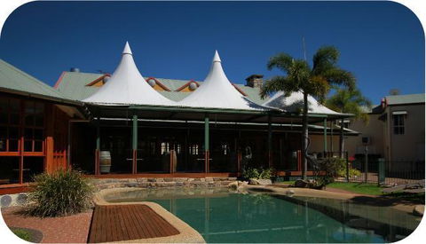 Tinaroo Lake Resort - Accommodation Gladstone 1