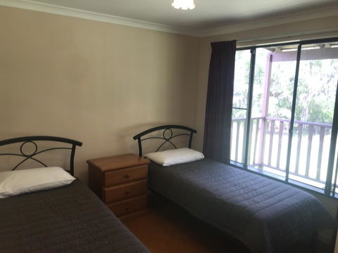 Tinglewood Cabins - Accommodation Gladstone 1