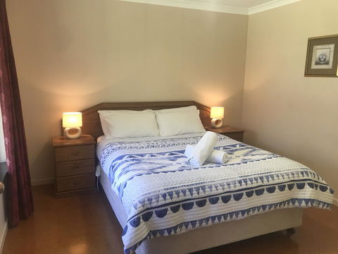Tinglewood Cabins - Accommodation Gladstone 3