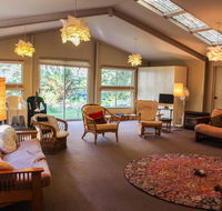 Tomah Retreat - Relax  Heal at UNWIND - Accommodation Gladstone