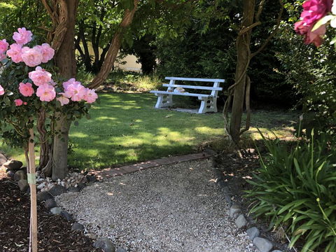 Toolebewang Farm Cottage - Accommodation Gladstone 0