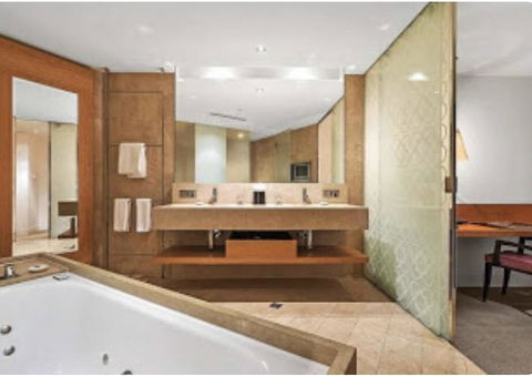 Top Private Service, Business Reception, Alternative Travel - Accommodation Gladstone 3