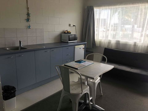 Top Spot Motel - Accommodation Gladstone 1