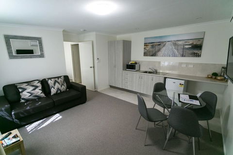 Top Spot Motel - Accommodation Gladstone 3