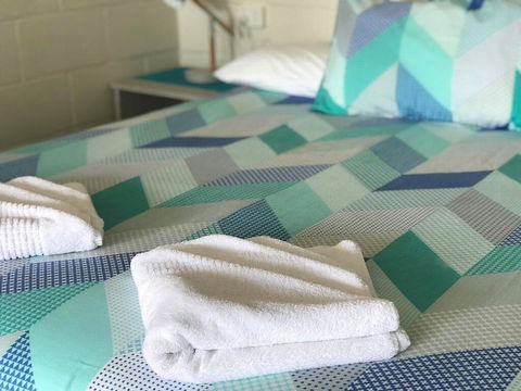 Top Spot Motel - Accommodation Gladstone 2