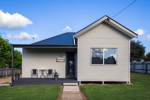 Topaz Cottage - Accommodation Gladstone 1