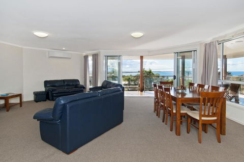 TOPVIEWS - 15Second Av BH - Accommodation Gladstone 1