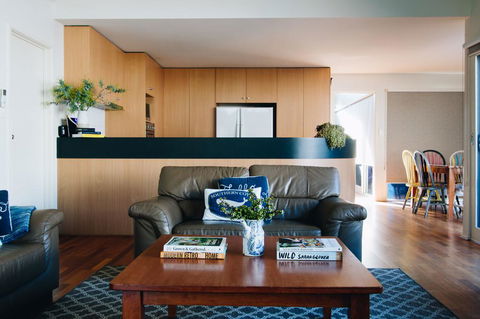Torquay Retreats Aus - Eighteen Beach - Accommodation Gladstone 1