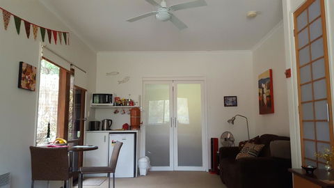 TorquayToongahra BnB - Accommodation Gladstone 3