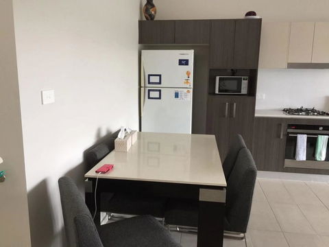 Townhouse - Accommodation Gladstone 0