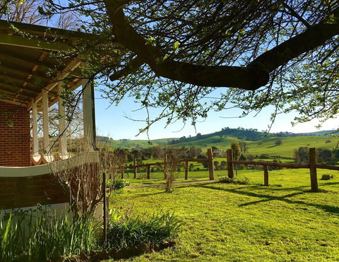 Tracton Homestead - Accommodation Gladstone 1