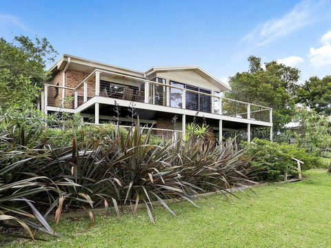 Tradewinds @ The Bay - All The Comforts Of Home - Accommodation Gladstone 0