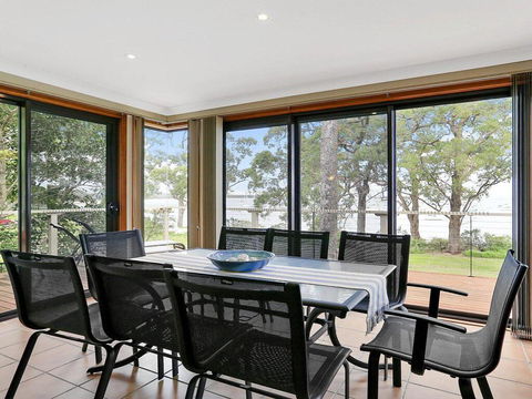 Tradewinds @ The Bay - All The Comforts Of Home - Accommodation Gladstone 3