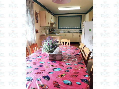 Tranquil Views - Private Sanctuary - Accommodation Gladstone 2