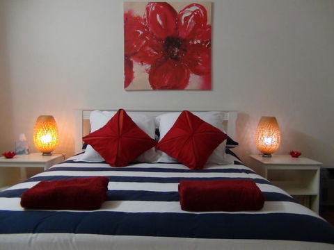 Tranquillity Beach House - Accommodation Gladstone 0