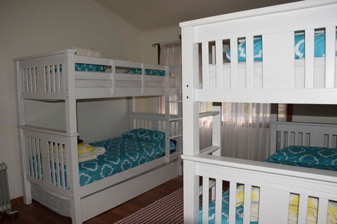 Tranquillity Beach House - Accommodation Gladstone 3