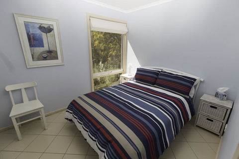 Tranquillity On Riverview - 33 Riverview Drive - Accommodation Gladstone 1