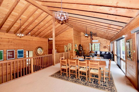 Treetops Retreat Katoomba - Accommodation Gladstone 2