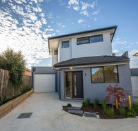 Trendy sweet home 4BedsBlackburn South - Accommodation Gladstone