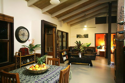 Tropical Bliss Bed And Breakfast - Accommodation Gladstone 1