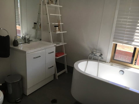 Tropical Farm Stay - Accommodation Gladstone 1