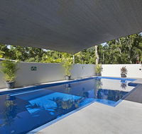 Tropical private holiday house with pool - Accommodation Gladstone
