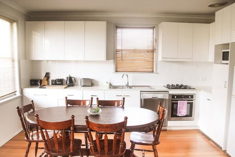 Tuna Sleepover - Accommodation Gladstone 2