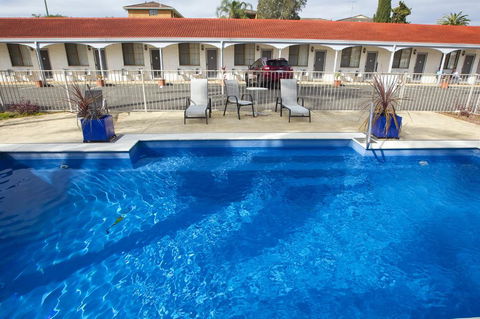 Tuncurry Beach Motel - Accommodation Gladstone 2