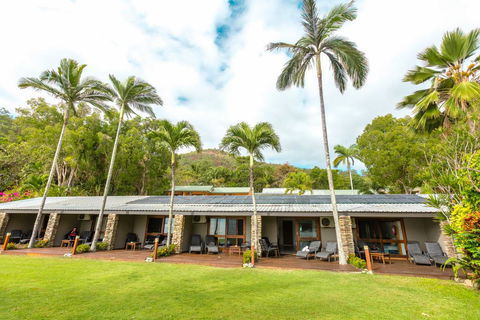 Turtle Cove Beach Resort - Adults Only LGBTQIA & Allies - Accommodation Gladstone 1