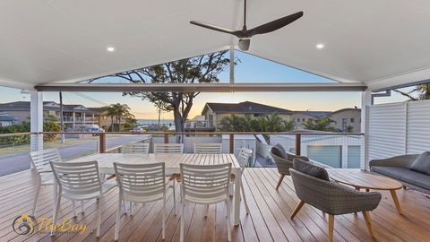 Twilight On Sunset Beach - Solders Point - Accommodation Gladstone 0