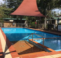 Twin Dolphins Holiday Park - Accommodation Gladstone