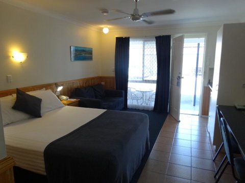 Twin Towns Motel - Accommodation Gladstone 1