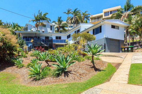 Two Islands At The Jetty - Accommodation Gladstone 2