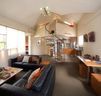 TWOFOURTWO Boutique Apartments - Accommodation Gladstone
