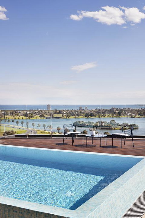 Tyrian Albert Park Lake - Accommodation Gladstone 3