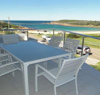 Ultimate Beach House' 19a Graham Street - views  peace  quiet - Accommodation Gladstone