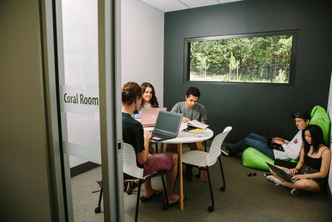 UniLodge John Grey Hall - Accommodation Gladstone 2
